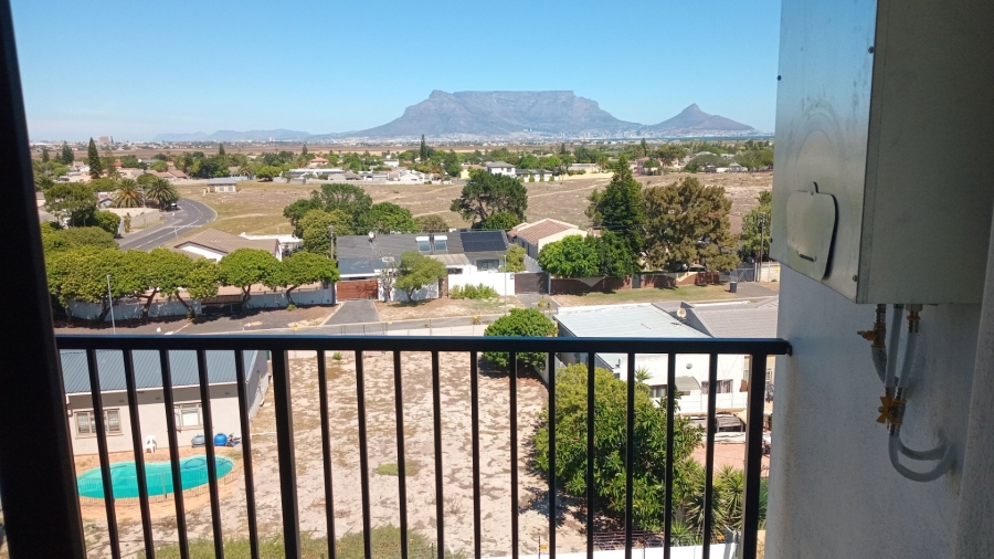 2 Bedroom Property for Sale in Table View Western Cape